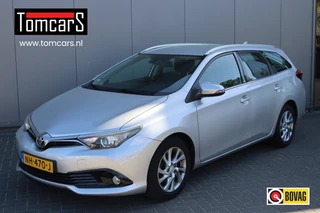 Toyota Auris – thumbnail 1