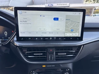 Ford Kuga – thumbnail 18