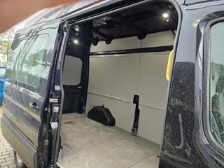 Ford Transit – thumbnail 9