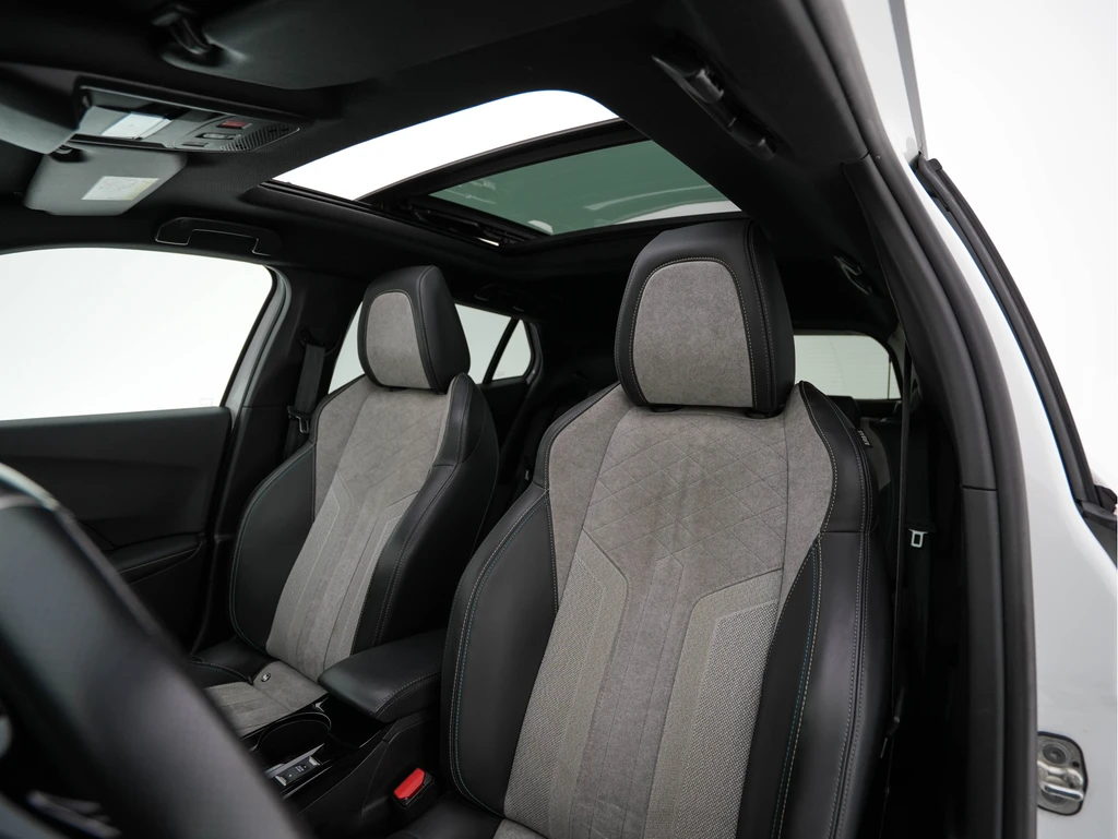 Peugeot e-2008 – foto 25
