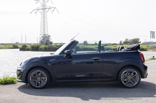 MINI Cabrio – thumbnail 4