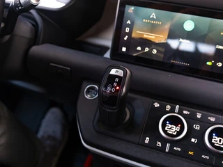 Land Rover Defender – thumbnail 35