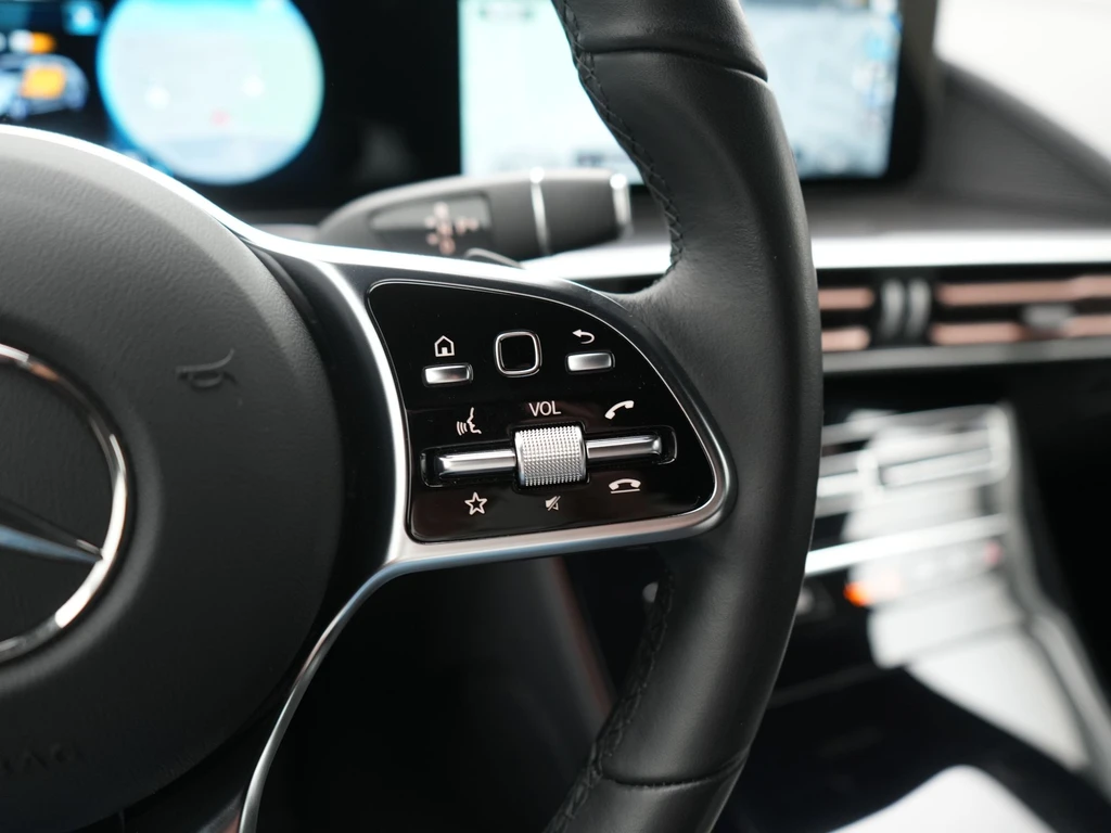 Mercedes-Benz EQC – foto 31