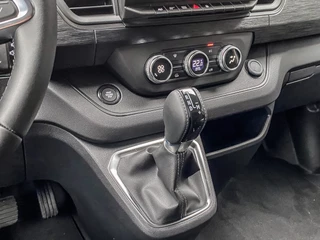Renault Trafic – thumbnail 53