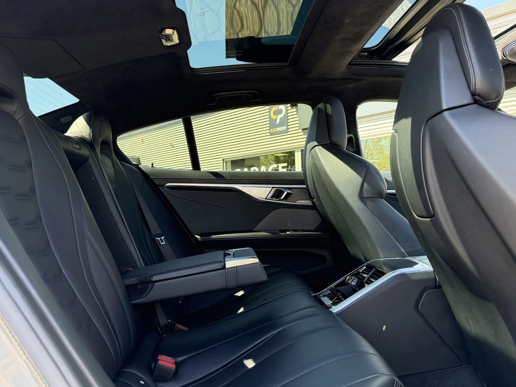 BMW 8 Serie – foto 9