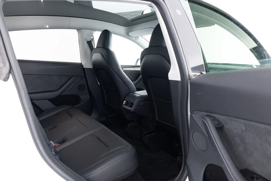 Tesla Model Y – foto 12