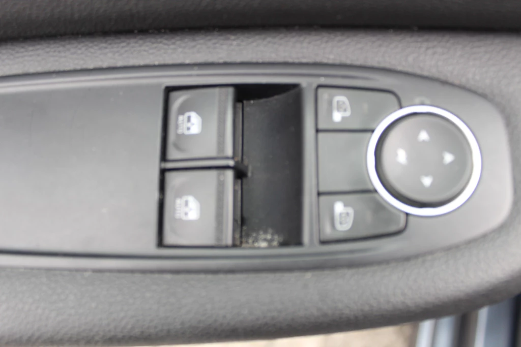 Renault Clio – foto 13