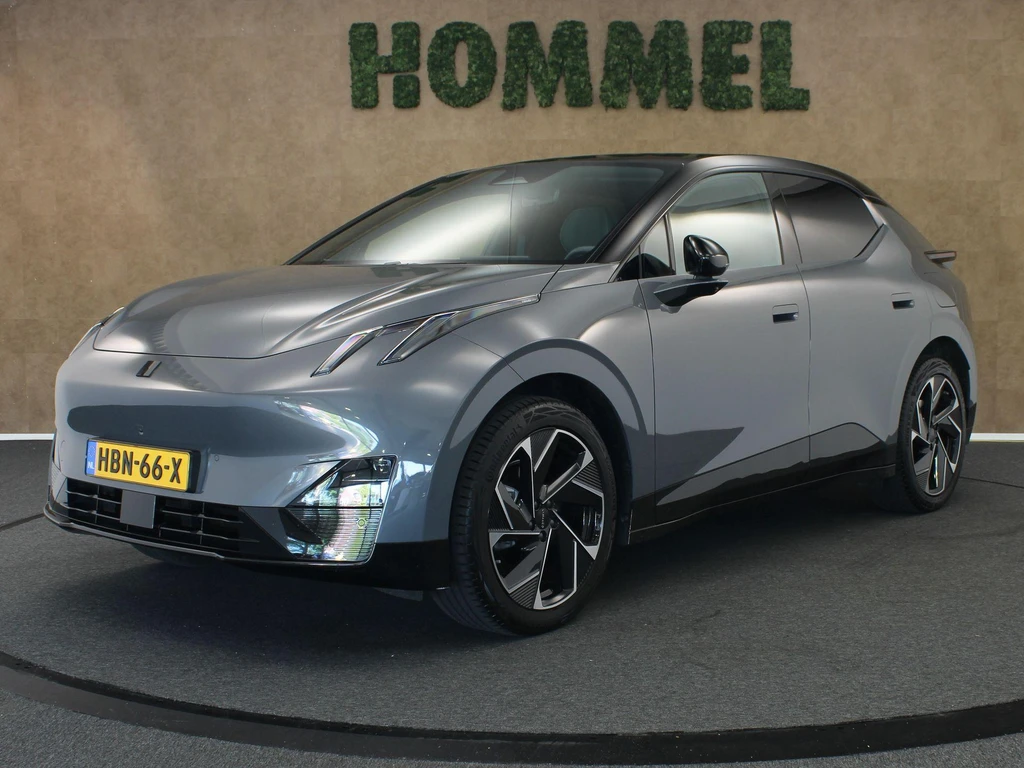 Lynk & Co 02 – foto 1