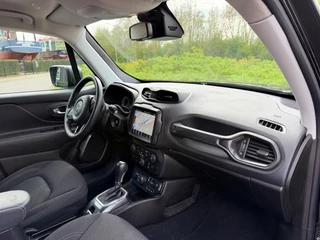 Jeep Renegade – thumbnail 12