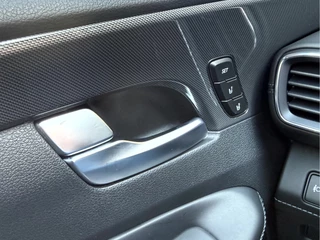 Hyundai Santa Fe – thumbnail 18