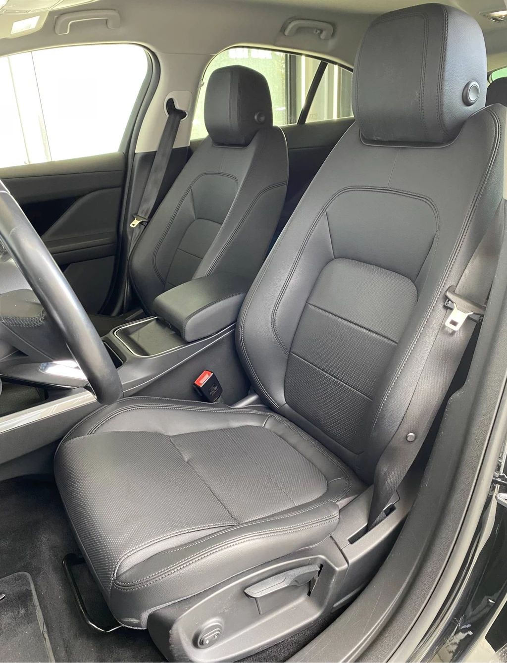 Jaguar I-PACE – foto 8
