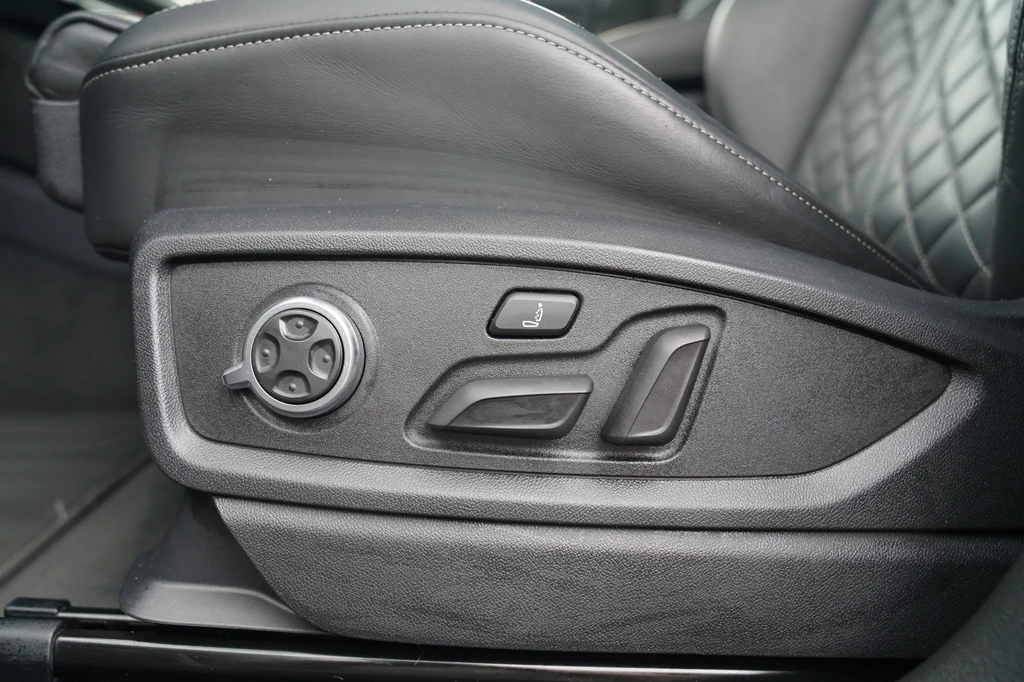 Audi SQ5 – foto 19
