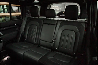 Land Rover Defender – thumbnail 33
