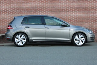 Volkswagen Golf – thumbnail 5