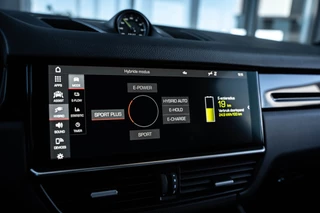 Porsche Cayenne – thumbnail 22