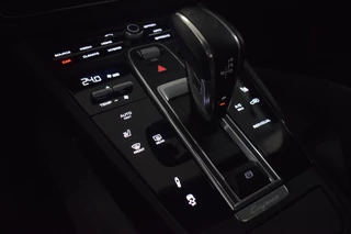 Porsche Cayenne – thumbnail 25