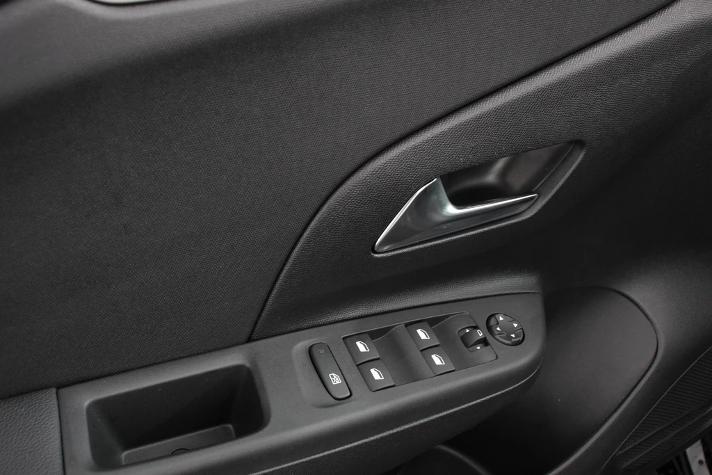 Opel Corsa – foto 12