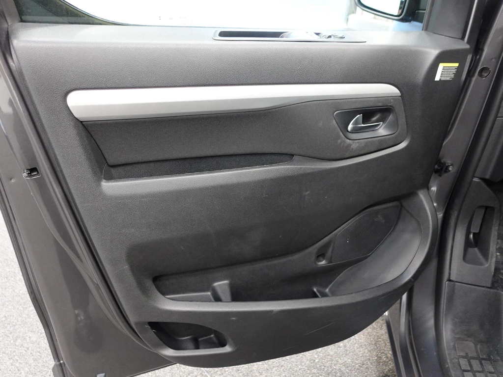 Opel Vivaro – foto 17