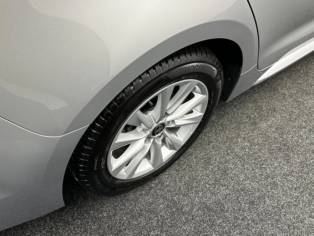 Toyota Corolla Touring Sports – foto 11