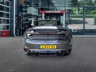 Porsche 911 – thumbnail 12