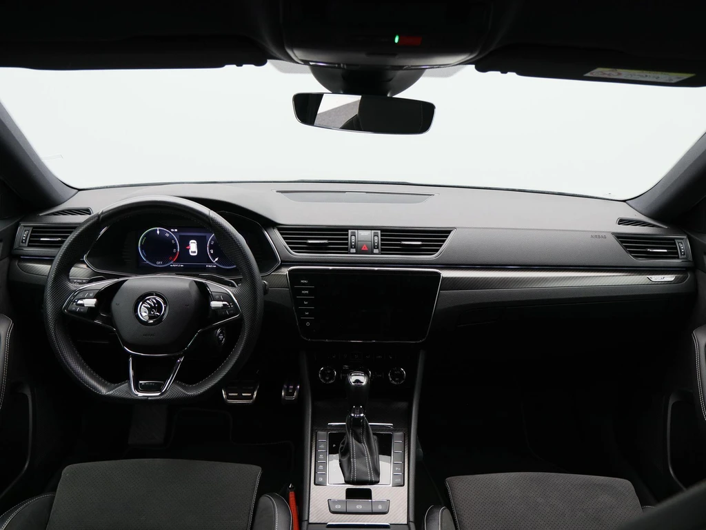 Škoda Superb – foto 38