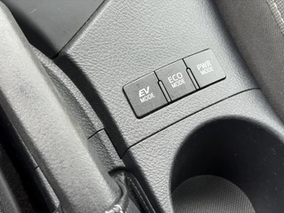 Toyota Auris – thumbnail 30