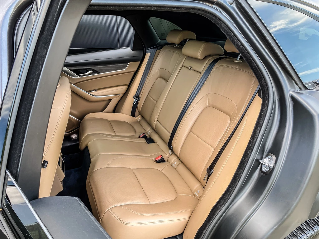 Jaguar F-PACE – foto 29