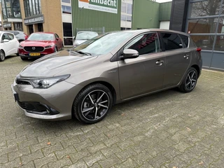 Toyota Auris – thumbnail 2