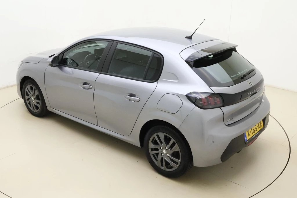 Peugeot 208 – foto 3
