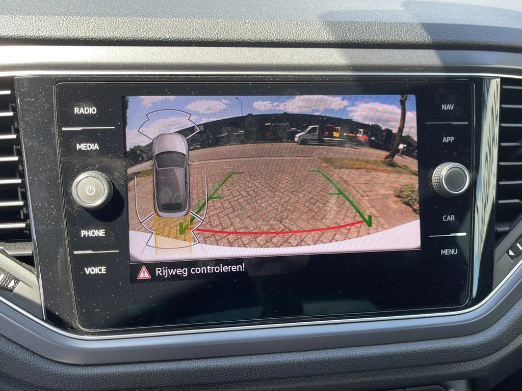 Volkswagen T-Roc – foto 15