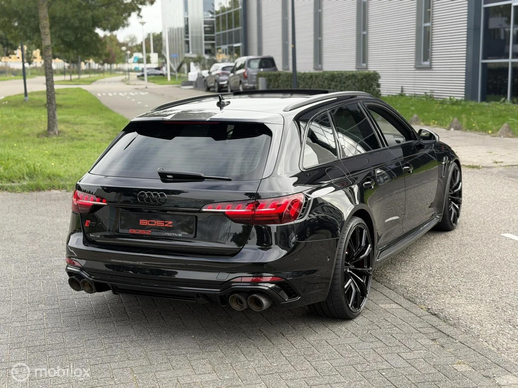Audi RS4 – foto 5