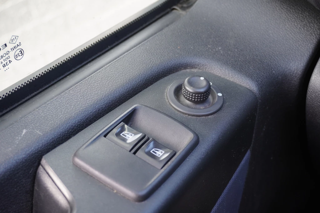 Opel Vivaro – foto 19