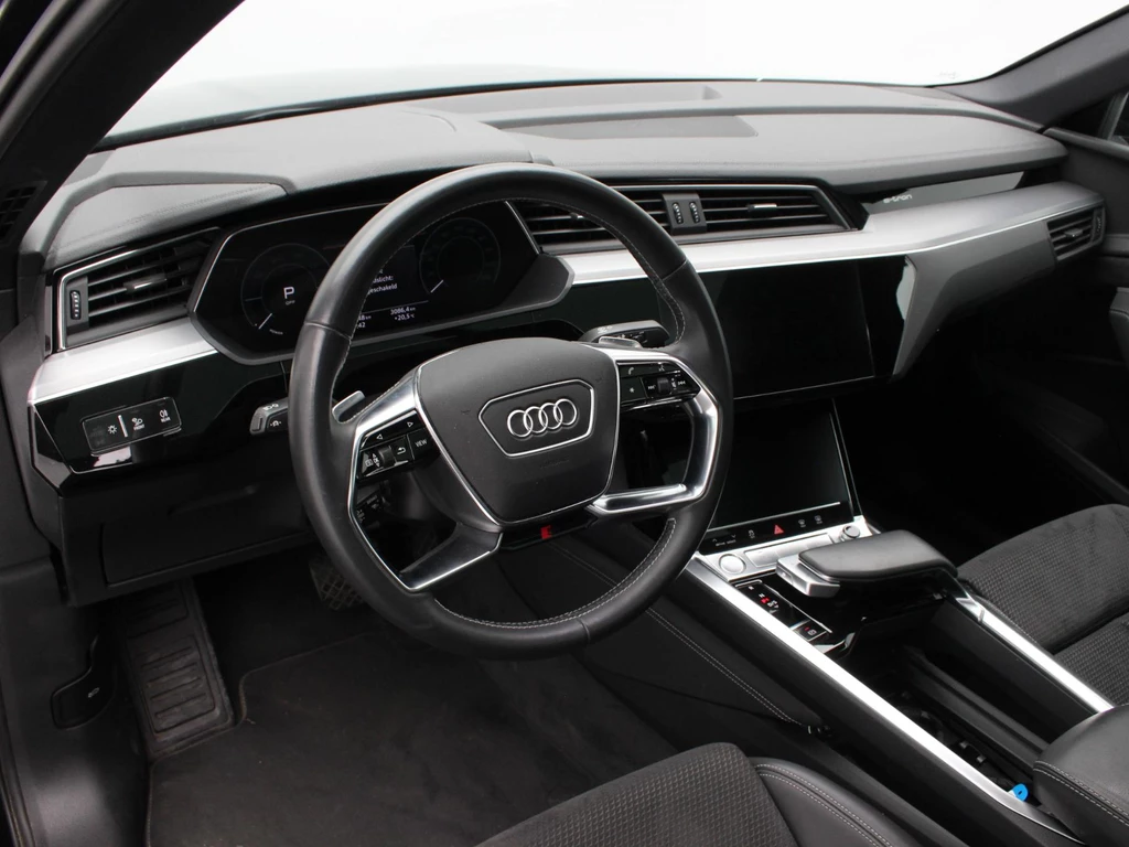 Audi e-tron – foto 17