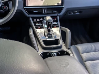 Porsche Cayenne – thumbnail 27