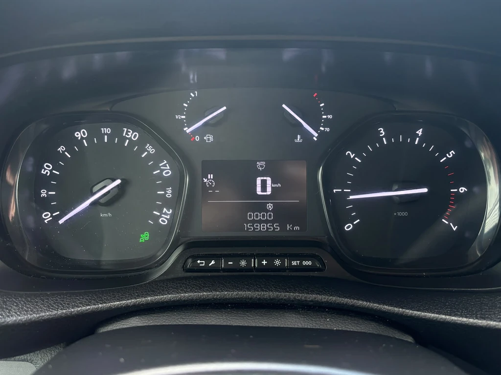 Opel Vivaro – foto 18