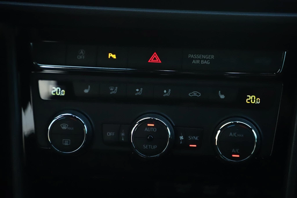 SEAT Leon – foto 16