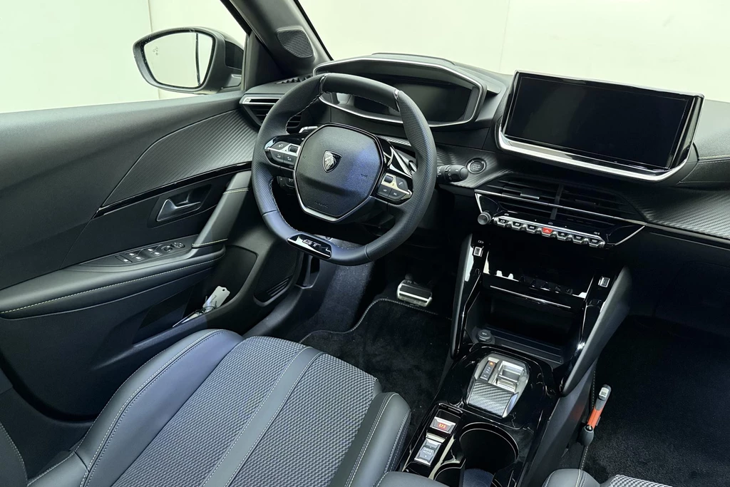 Peugeot 208 – foto 11