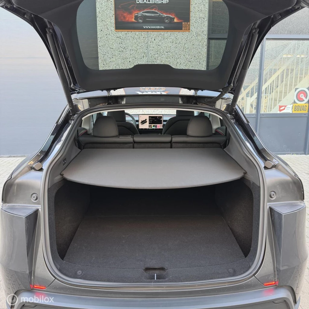 Tesla Model Y – foto 16