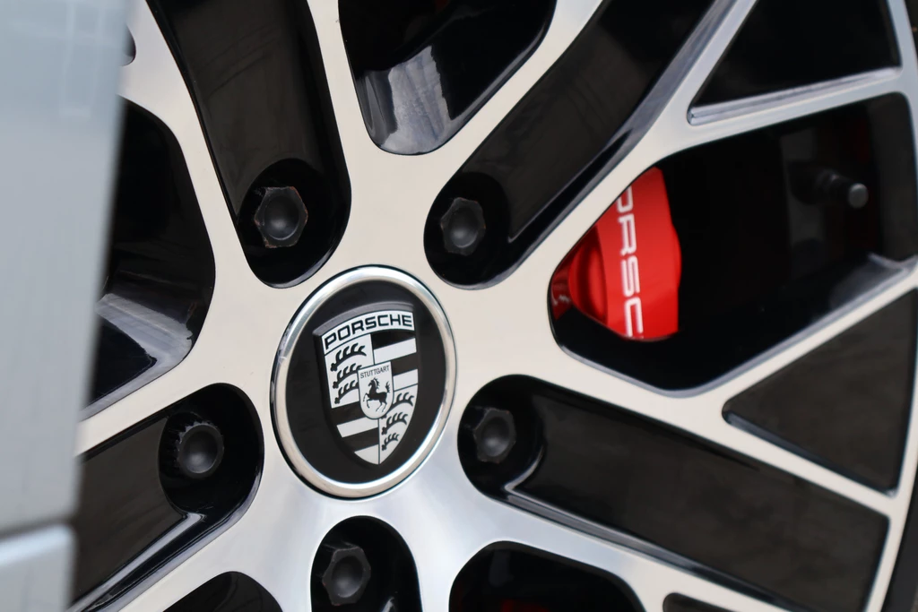 Porsche Taycan – foto 17