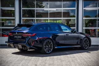 BMW M5 – thumbnail 4