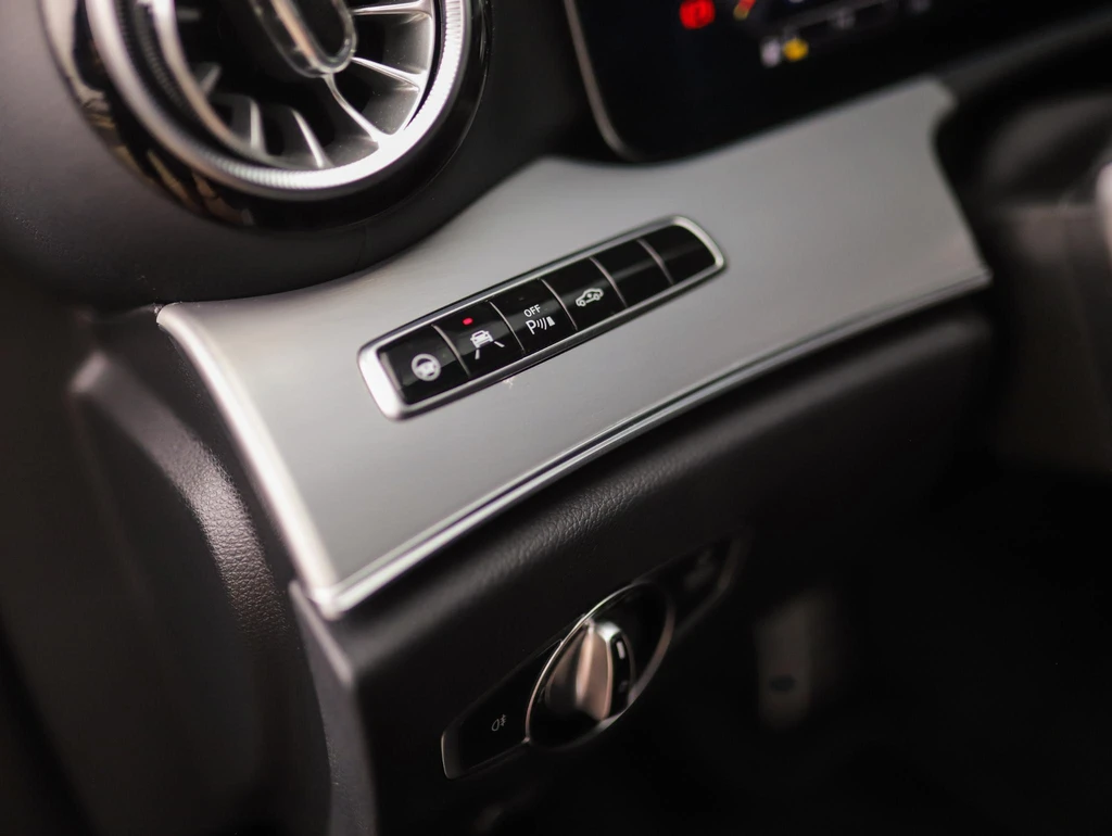 Mercedes-Benz CLS – foto 40