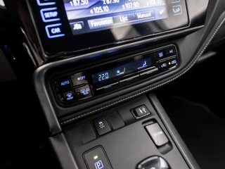 Toyota Auris – thumbnail 11