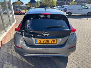 Nissan Leaf – thumbnail 2