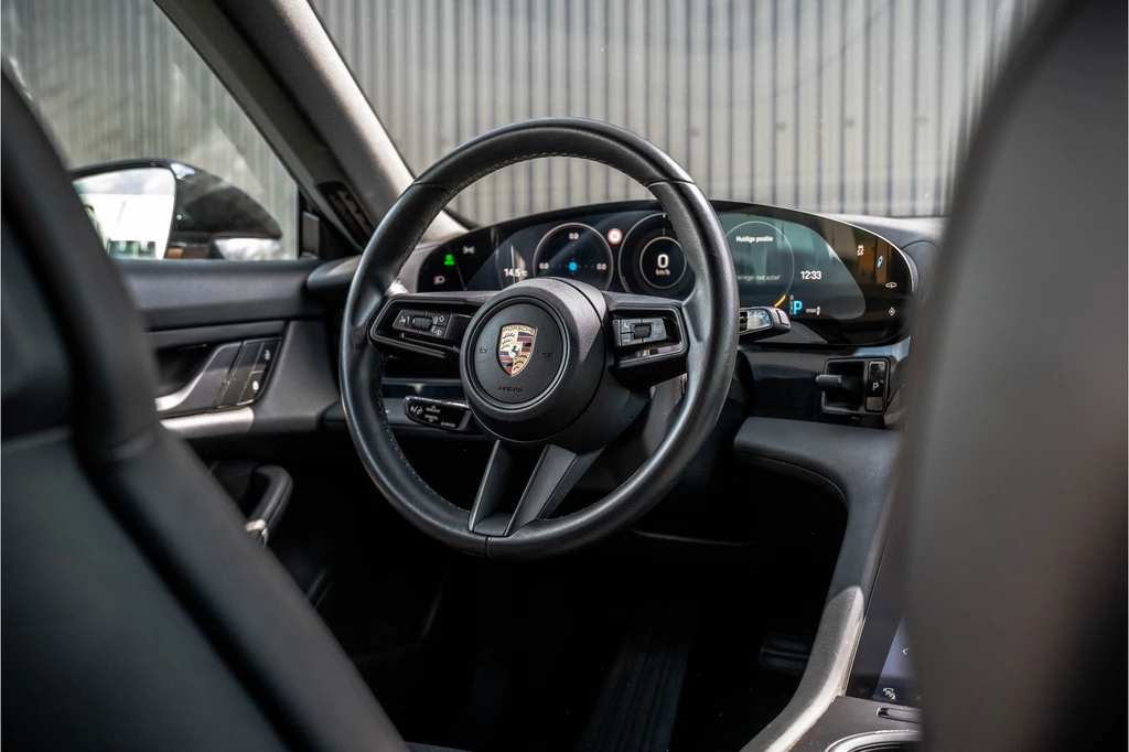 Porsche Taycan – foto 32