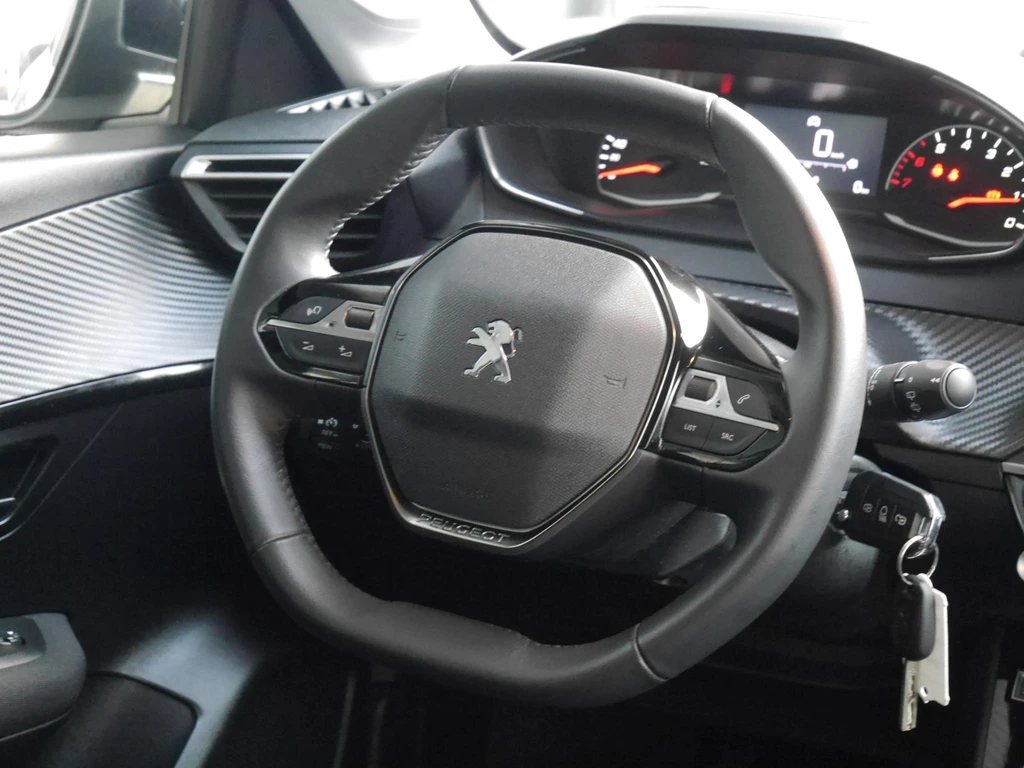 Peugeot 208 – foto 15