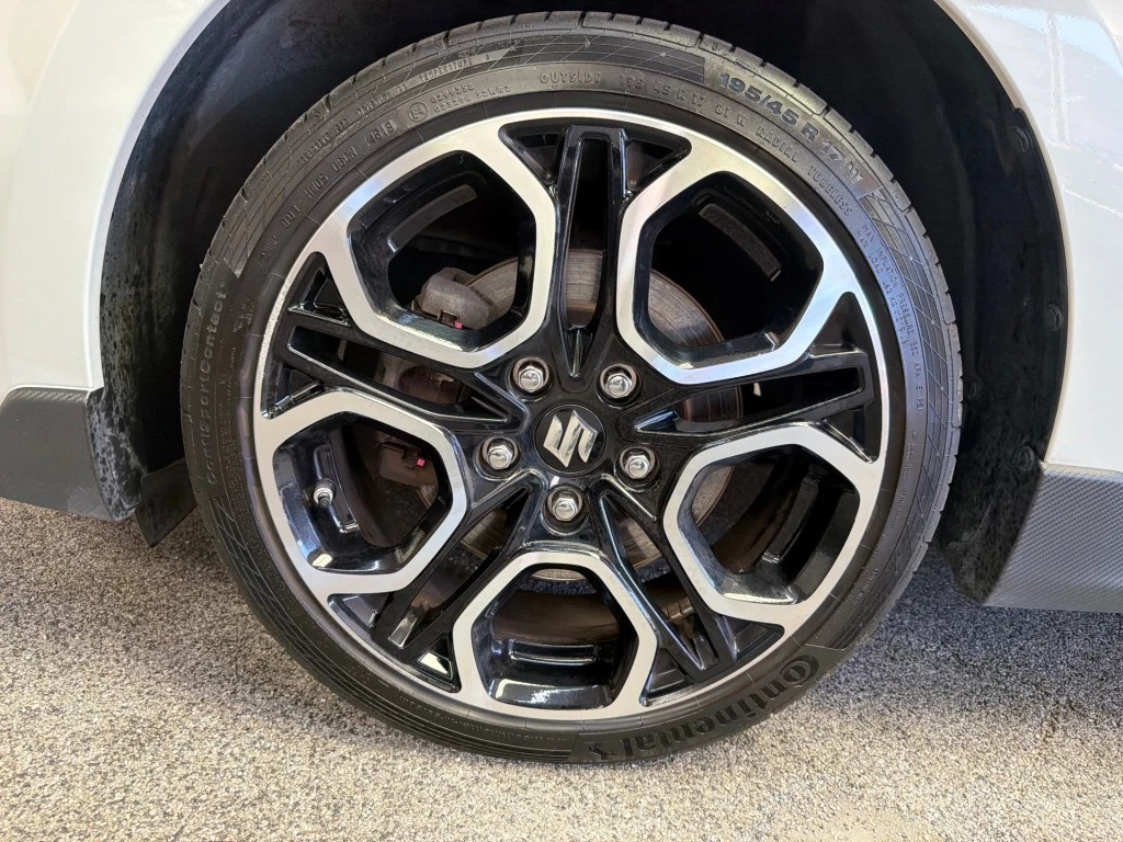 Suzuki Swift – foto 11