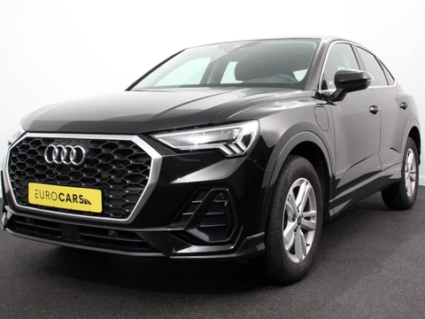 Audi Q3 Sportback 45 TFSI e 245pk PHEV S-tronic Attitude Navigatie Parkeersensoren Adaptive Cruise Control Stoelverwarming Ledverlichting Virtual Cockpit Climate Control