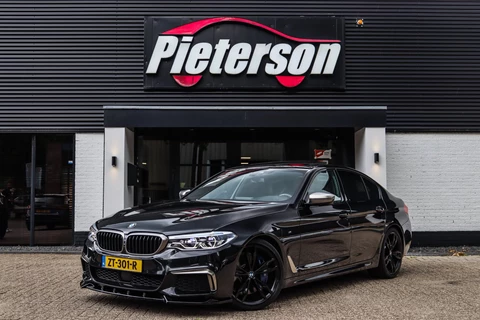 BMW 5-serie M550i xDrive DEALER OH PANO B&W MASSAGE 360 ACC