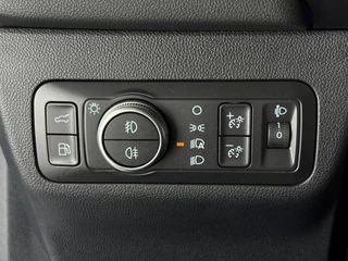 Ford Kuga – thumbnail 33