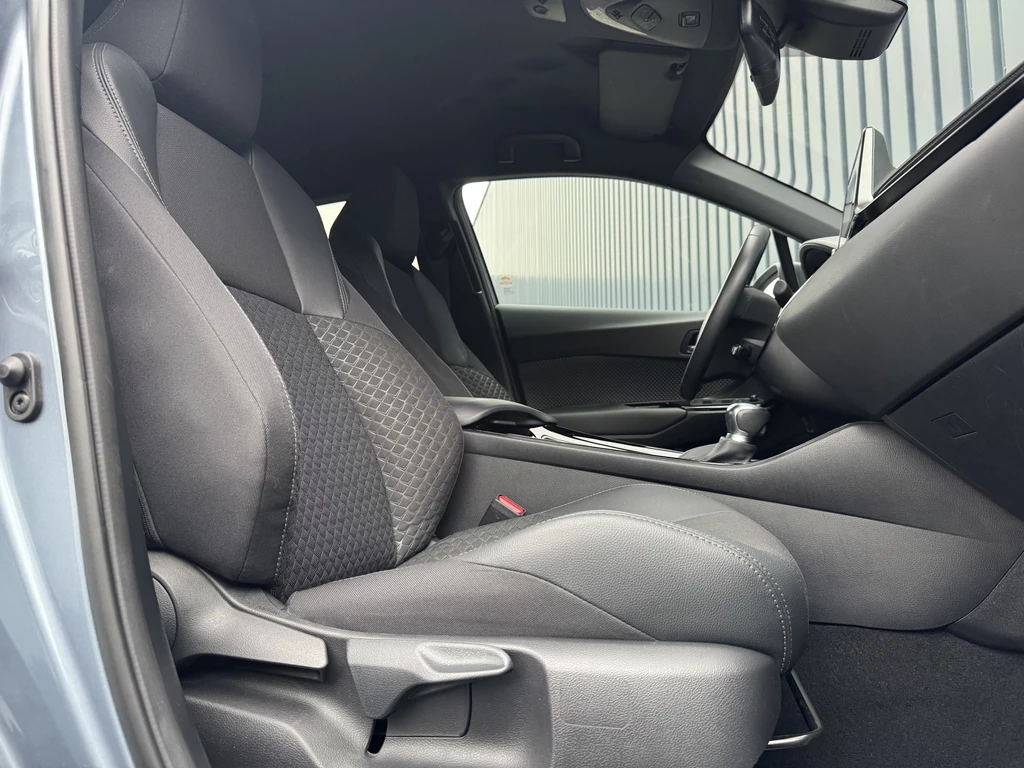 Toyota C-HR – foto 17
